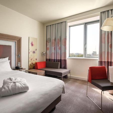 Novotel Almaty City Center Eksteriør billede