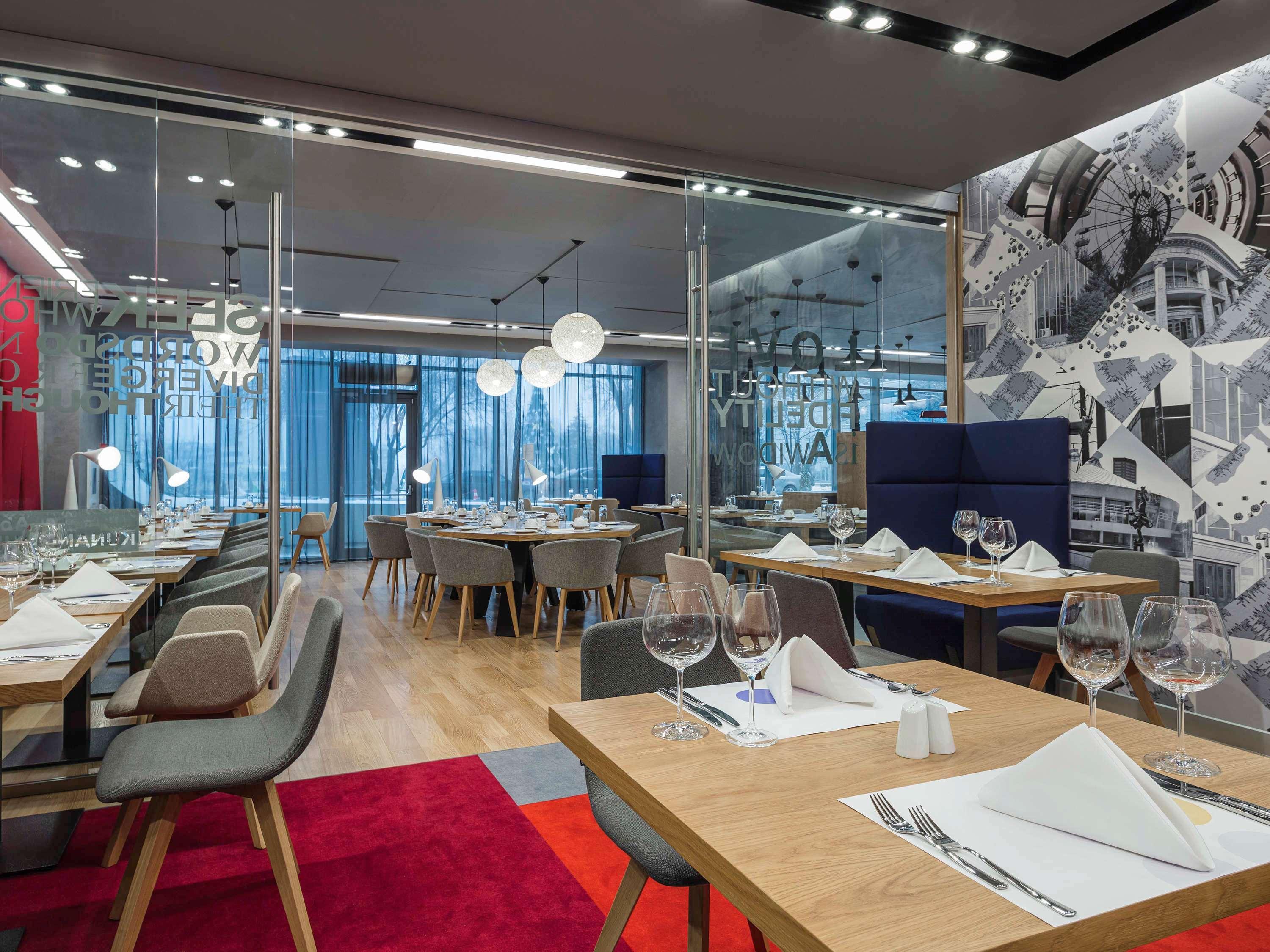 Novotel Almaty City Center Eksteriør billede