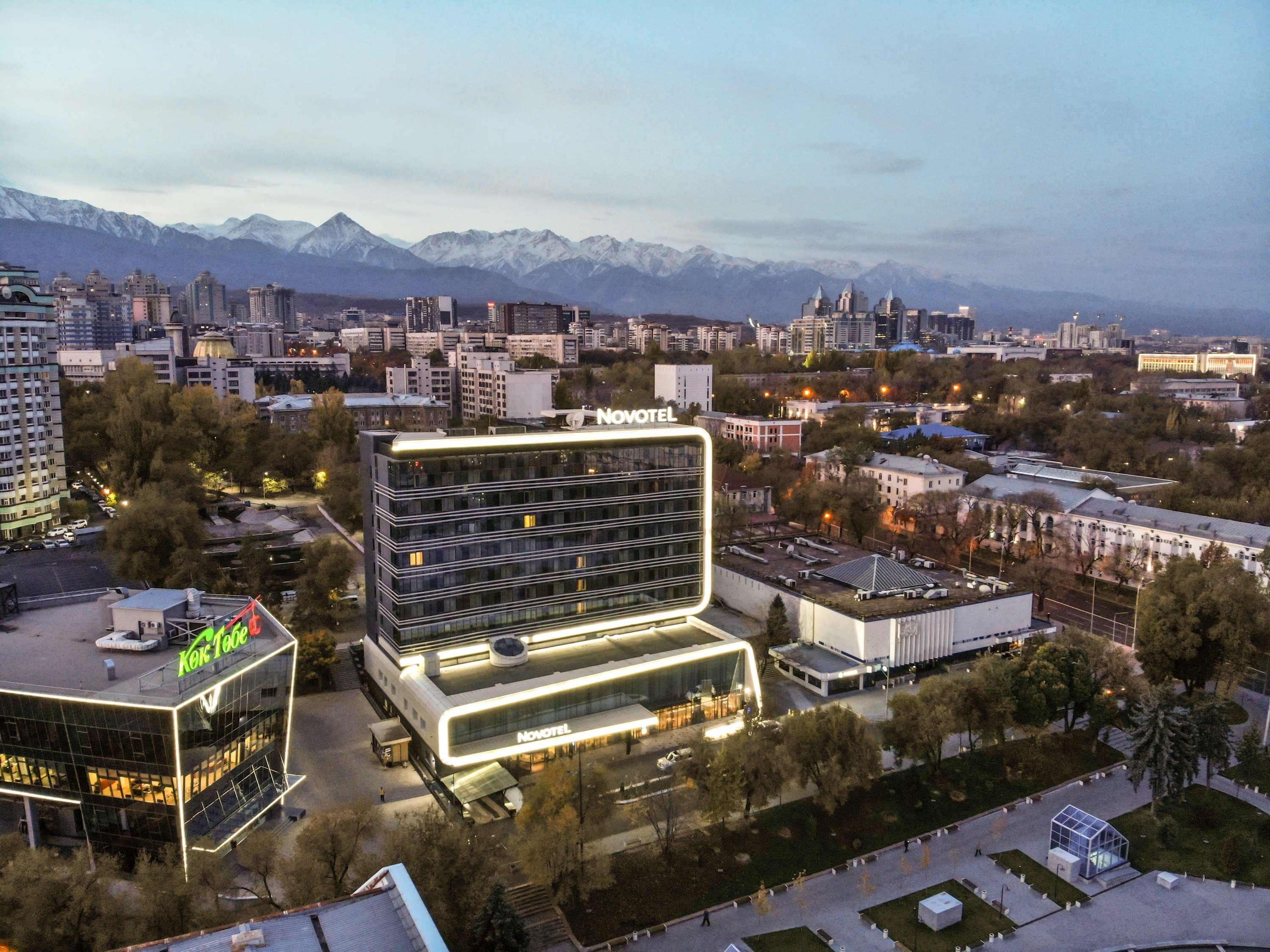 Novotel Almaty City Center Eksteriør billede