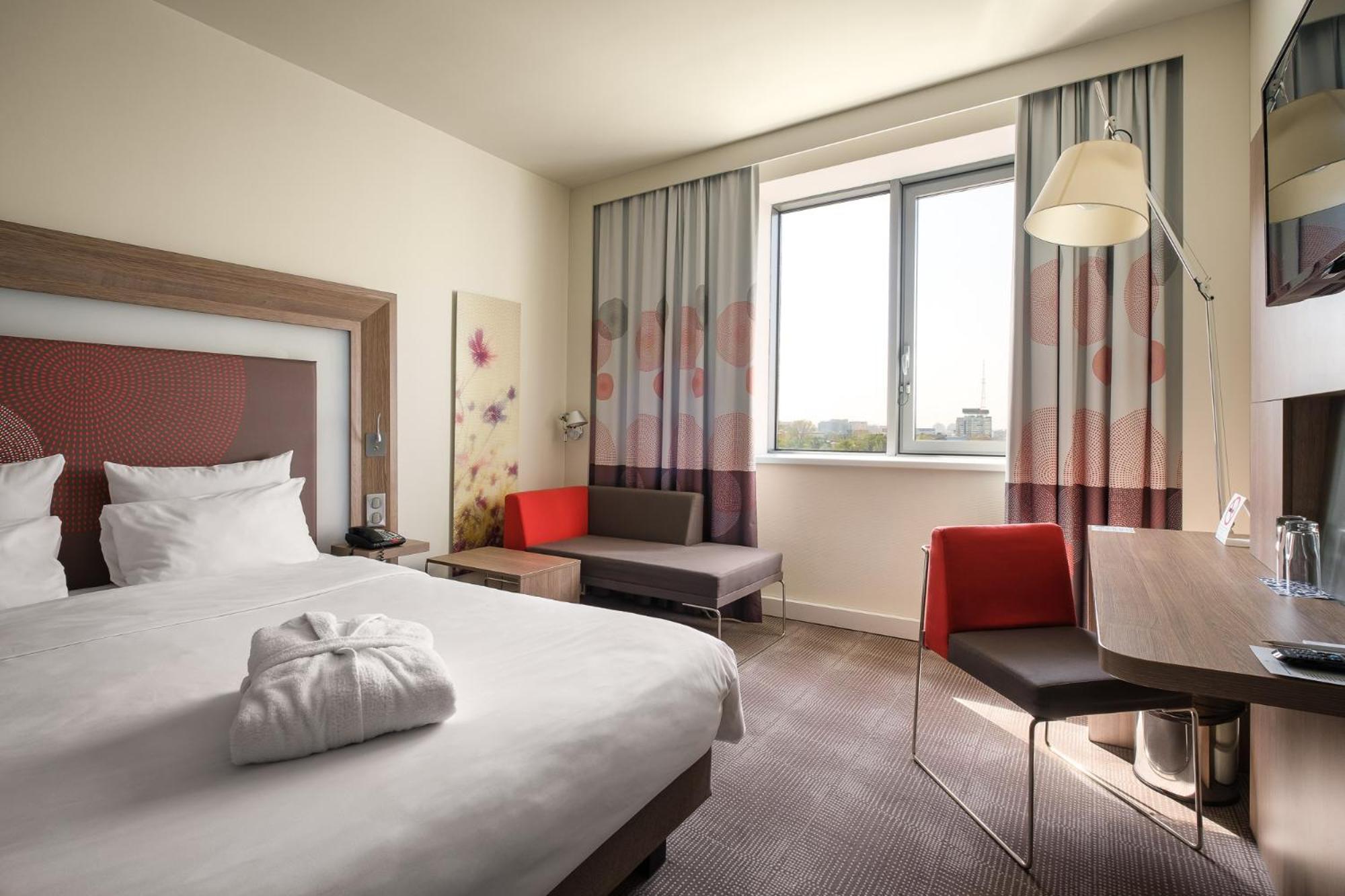 Novotel Almaty City Center Eksteriør billede