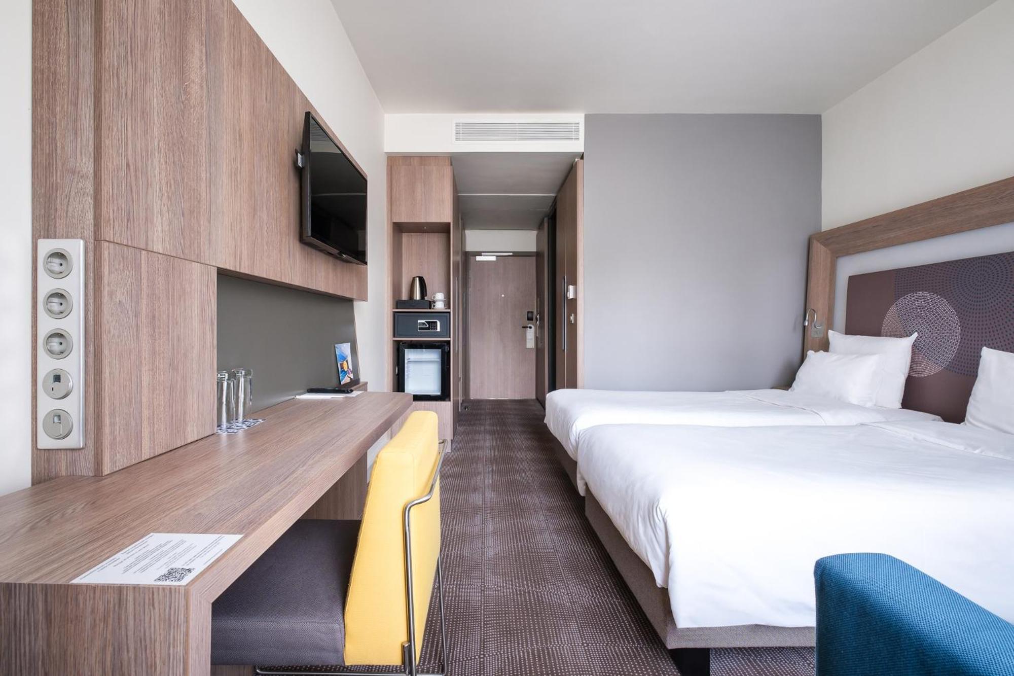 Novotel Almaty City Center Eksteriør billede
