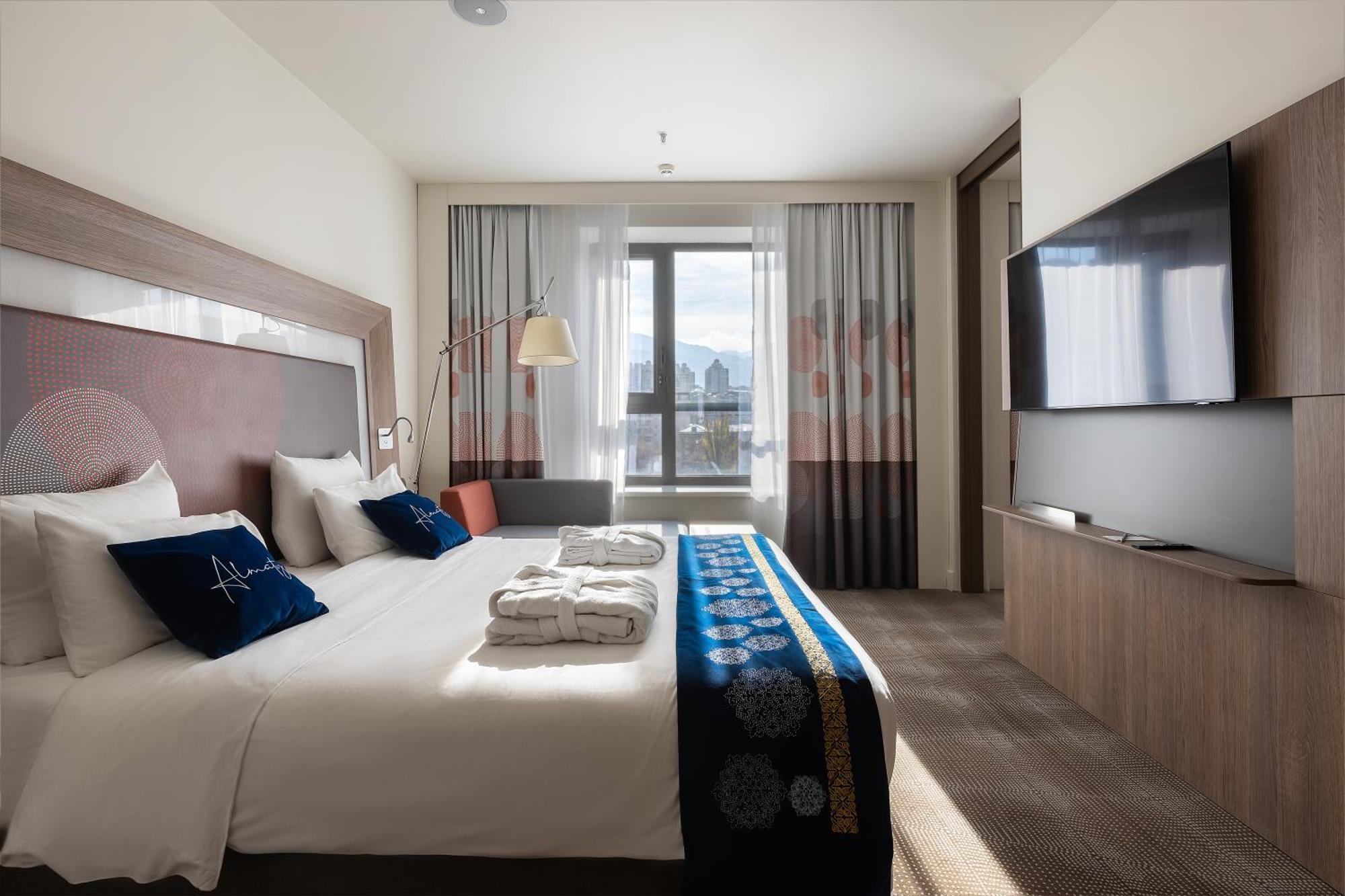Novotel Almaty City Center Eksteriør billede