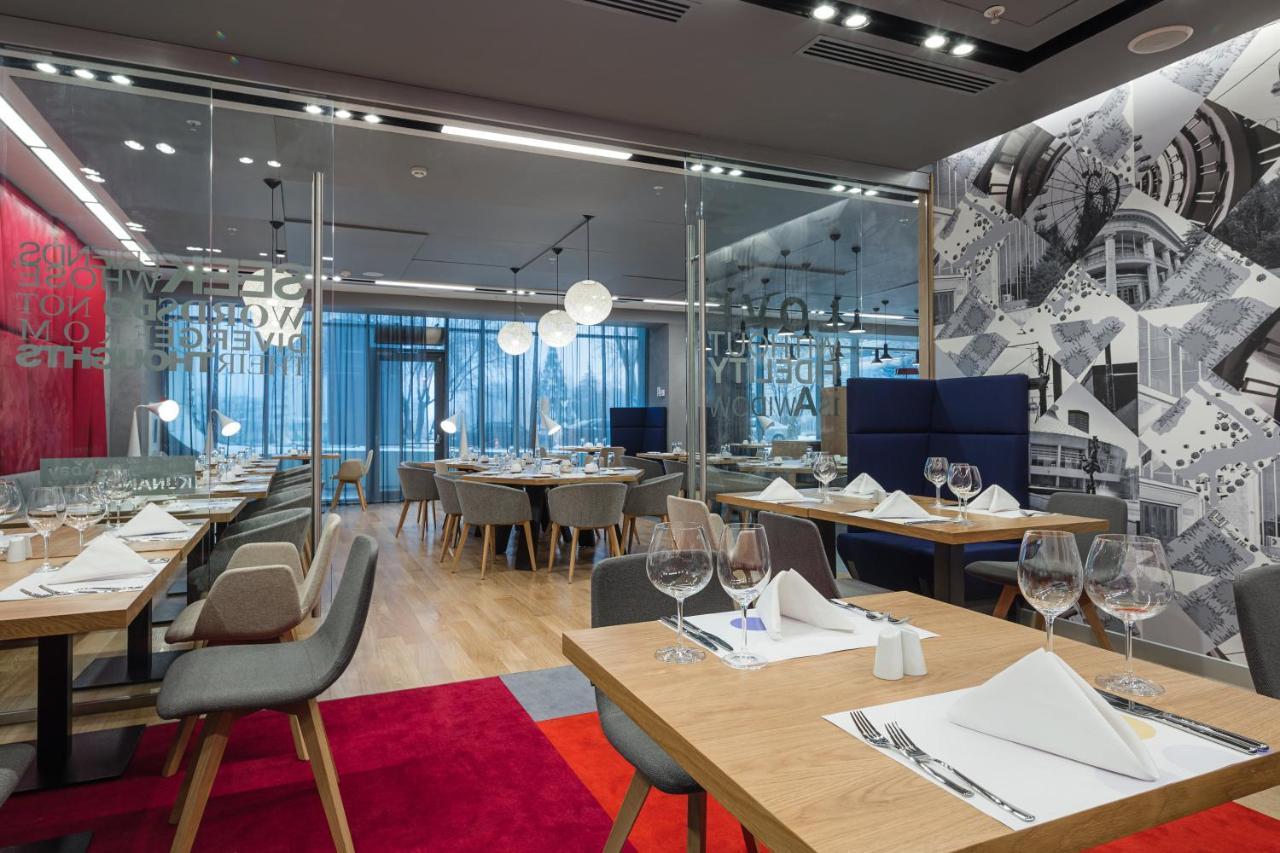 Novotel Almaty City Center Eksteriør billede