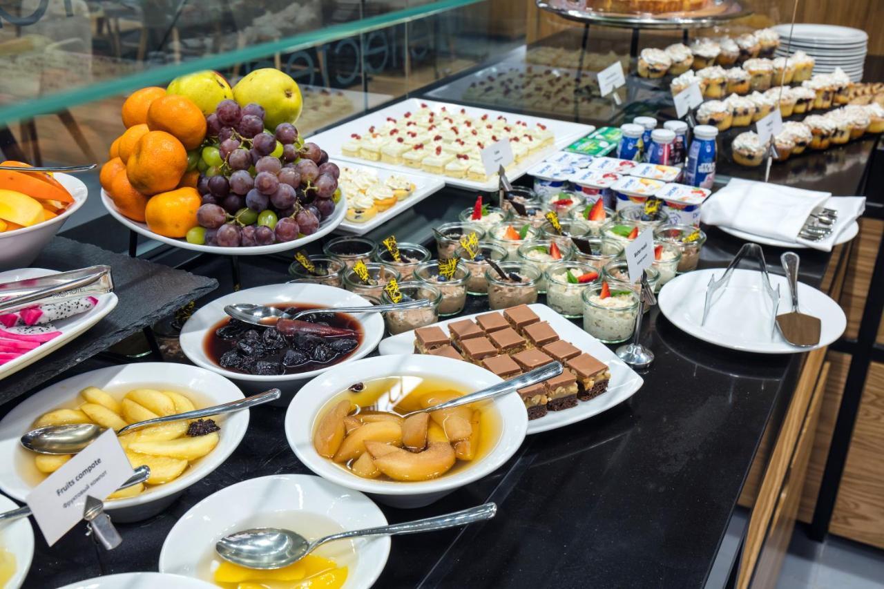 Novotel Almaty City Center Eksteriør billede